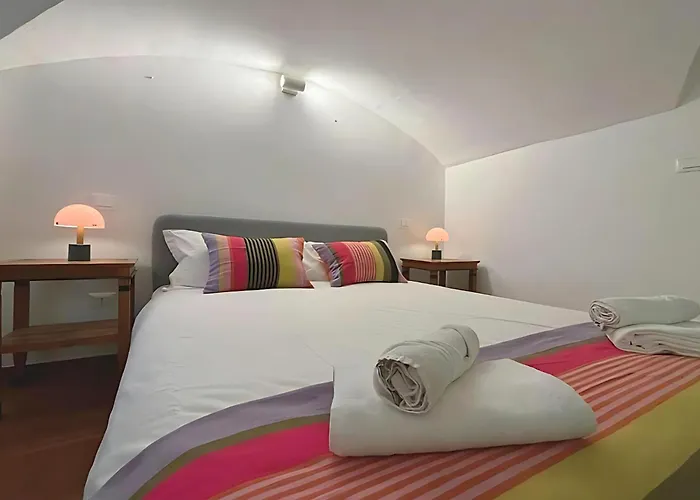 Palazzo Lomellini Historic Retreat By M3trocubo Genua