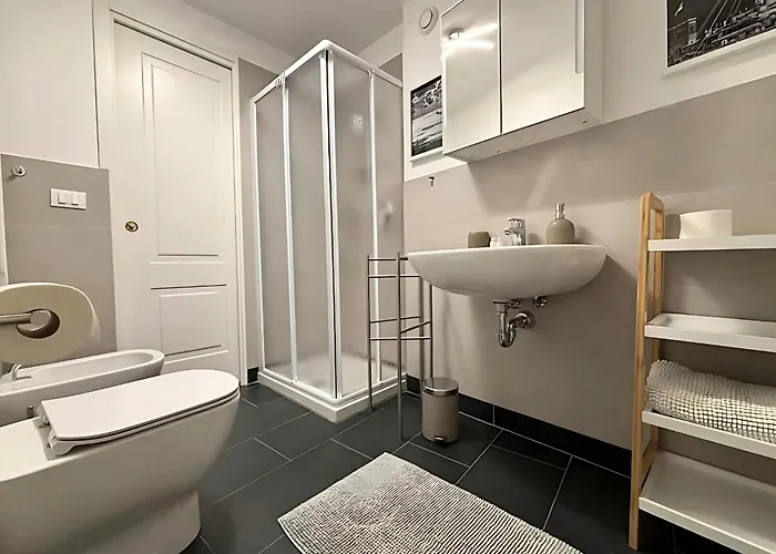 Apartament Palazzo Lomellini Historic Retreat By M3trocubo *